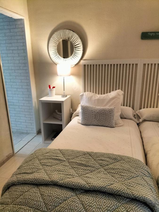Apartamentos Flamenco B&B Севиля Екстериор снимка